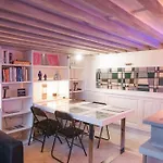 Artist\'S Mini Loft - Marais Normandie