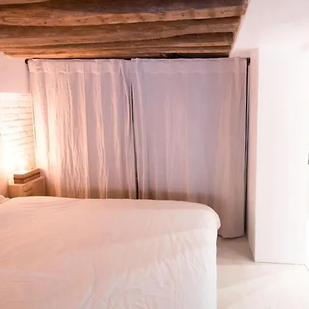 Artist's Mini Loft - Marais Normandie * Parigi